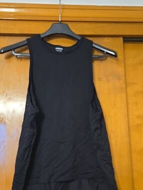 PINK Victoria's Secret Black Sleeveless Tank